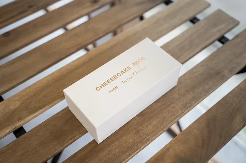 CHEESECAKE NICOの白いパッケージ